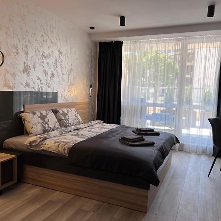 A-Brilliant, New! Spacious & Modern Apartment In Varna Whit Garage Экстерьер фото