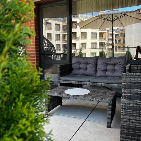 A-Brilliant, New! Spacious & Modern Apartment In Varna Whit Garage Экстерьер фото